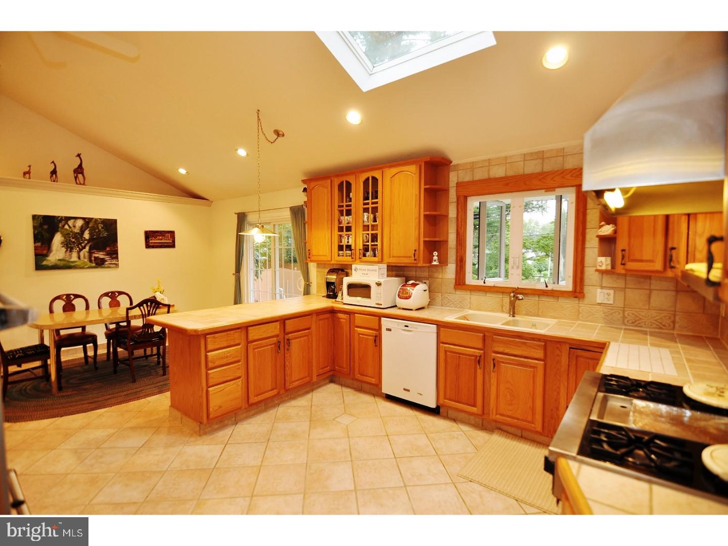 1247 June Road Huntingdon Valley, PA 19006 - Photo 11 of 25 Kitchen