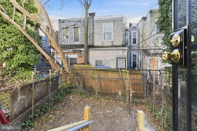 $1,800 | 5726 West Girard Avenue, Philadelphia, PA 19131