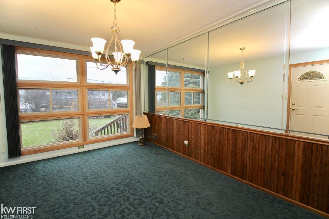 2225 Miller Road Flint, MI 48503 - Photo 7 of 33 50001387-7.JPG
