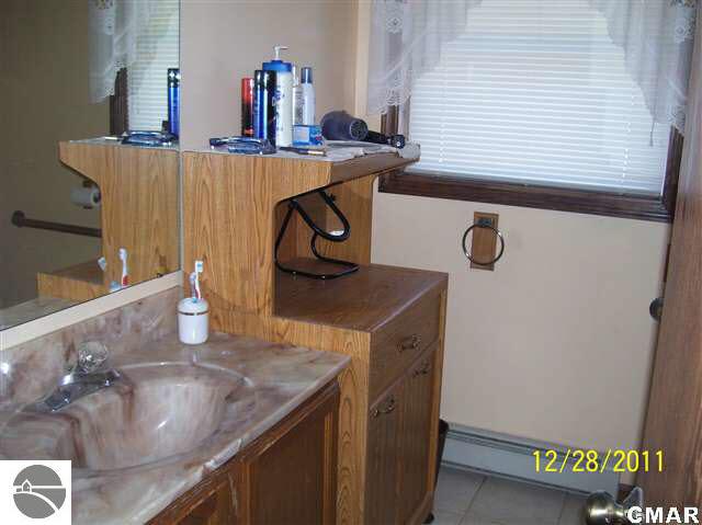 11485 Willow Road Farwell, MI 48622 - Photo 14 of 20 1771916-13.JPG