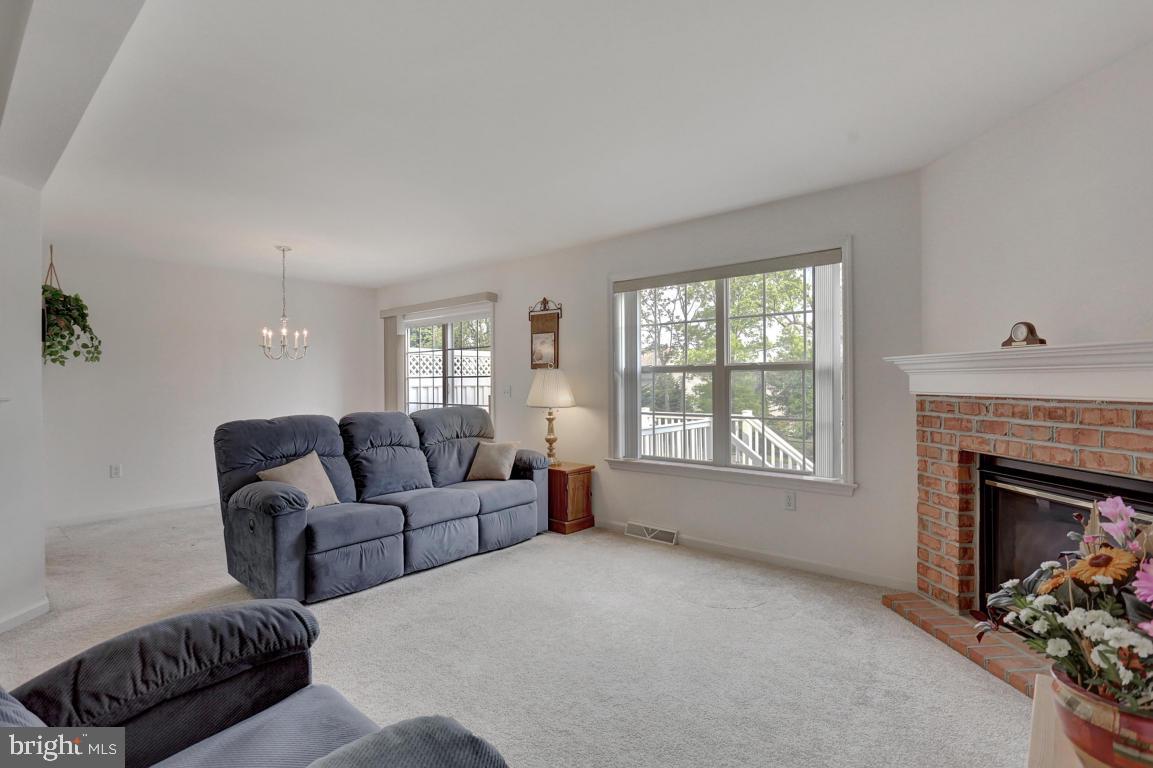 610 Chatham Way Lititz, PA 17543 - Photo 9 of 22