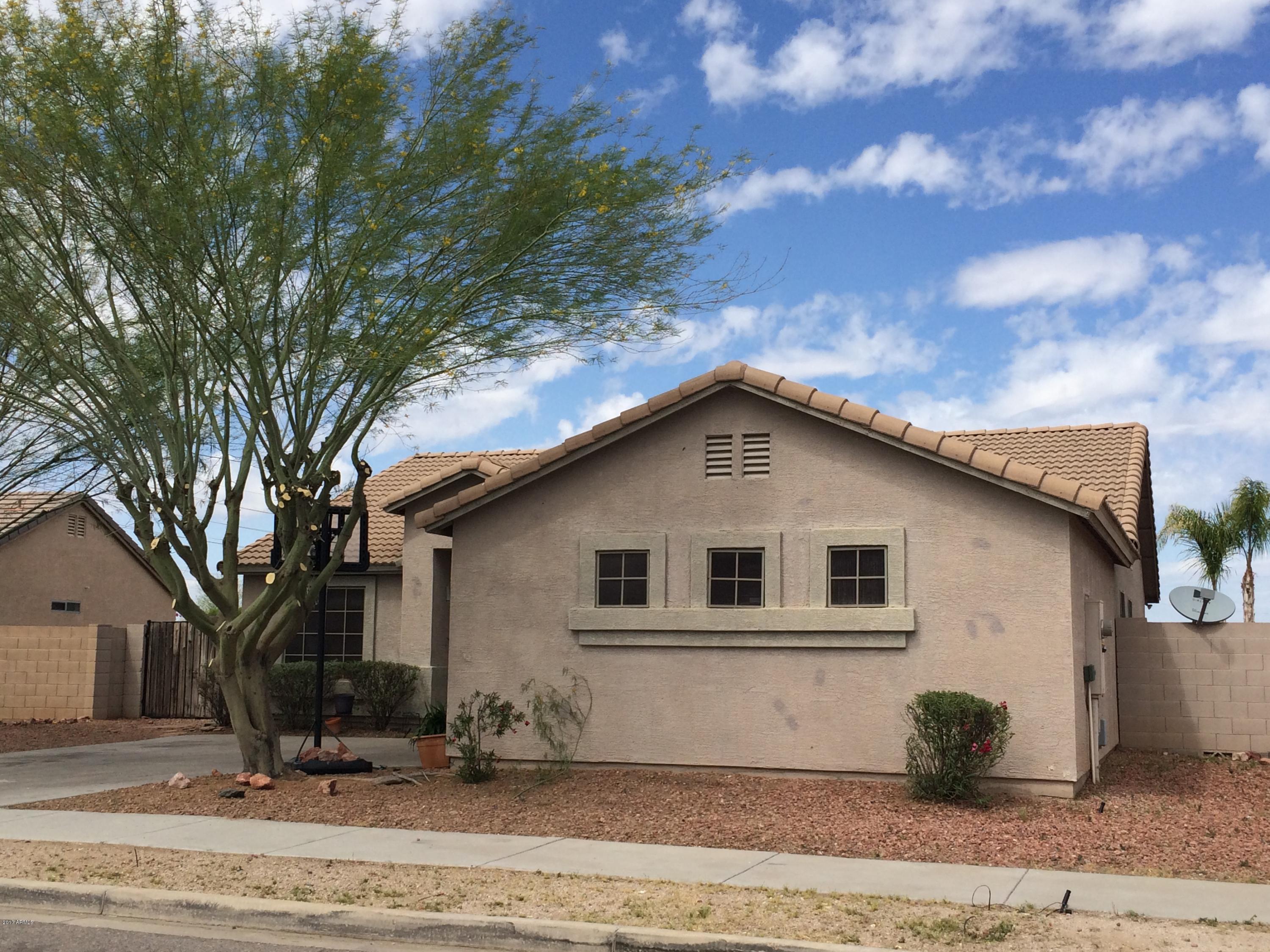 1406 West Darrel Road Phoenix, AZ 85041 - Photo 11 of 30 Yet another front look-1406 W Darrel Rd