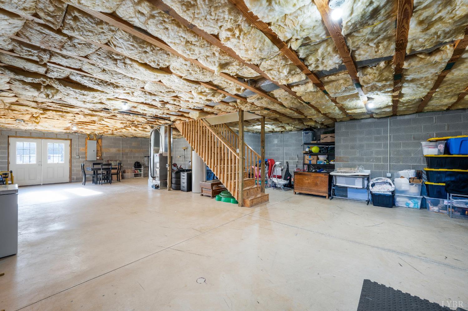 746 Church Street Appomattox, VA 24522 - Photo 24 of 36 a view of a garage with furniture