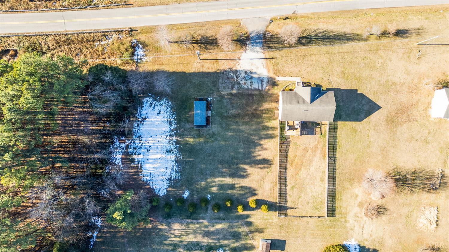746 Church Street Appomattox, VA 24522 - Photo 33 of 36 a view of a lake
