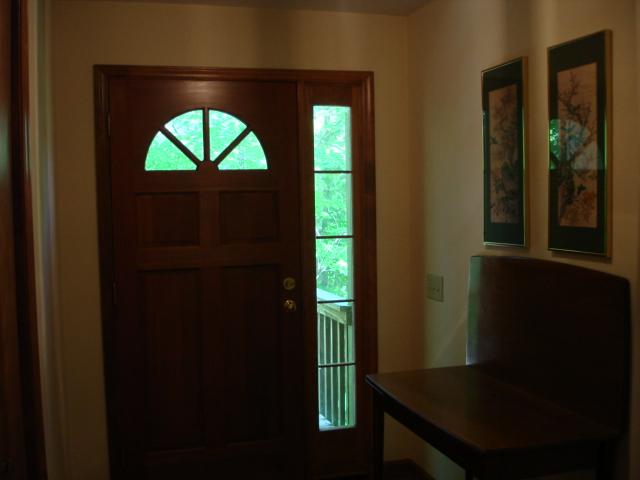 7270 Solonevich Road Roanoke, VA 24018 - Photo 15 of 20 Front Door/Foyer