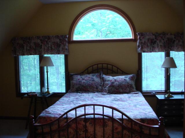 7270 Solonevich Road Roanoke, VA 24018 - Photo 17 of 20 Master Bedroom