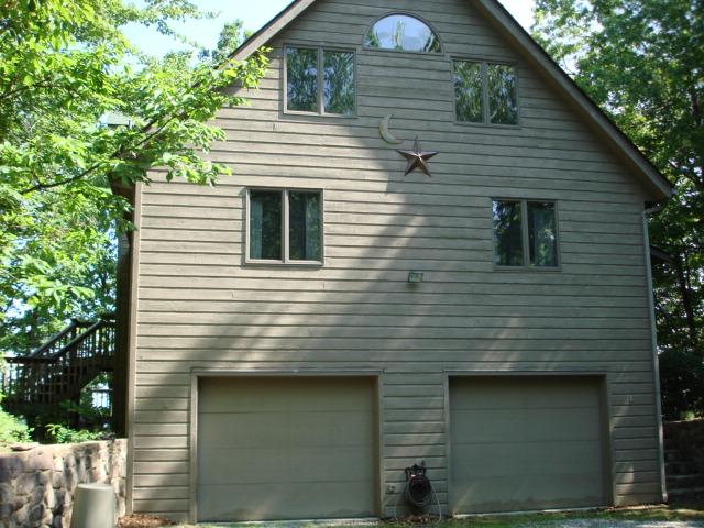 7270 Solonevich Road Roanoke, VA 24018 - Photo 3 of 20 Garage