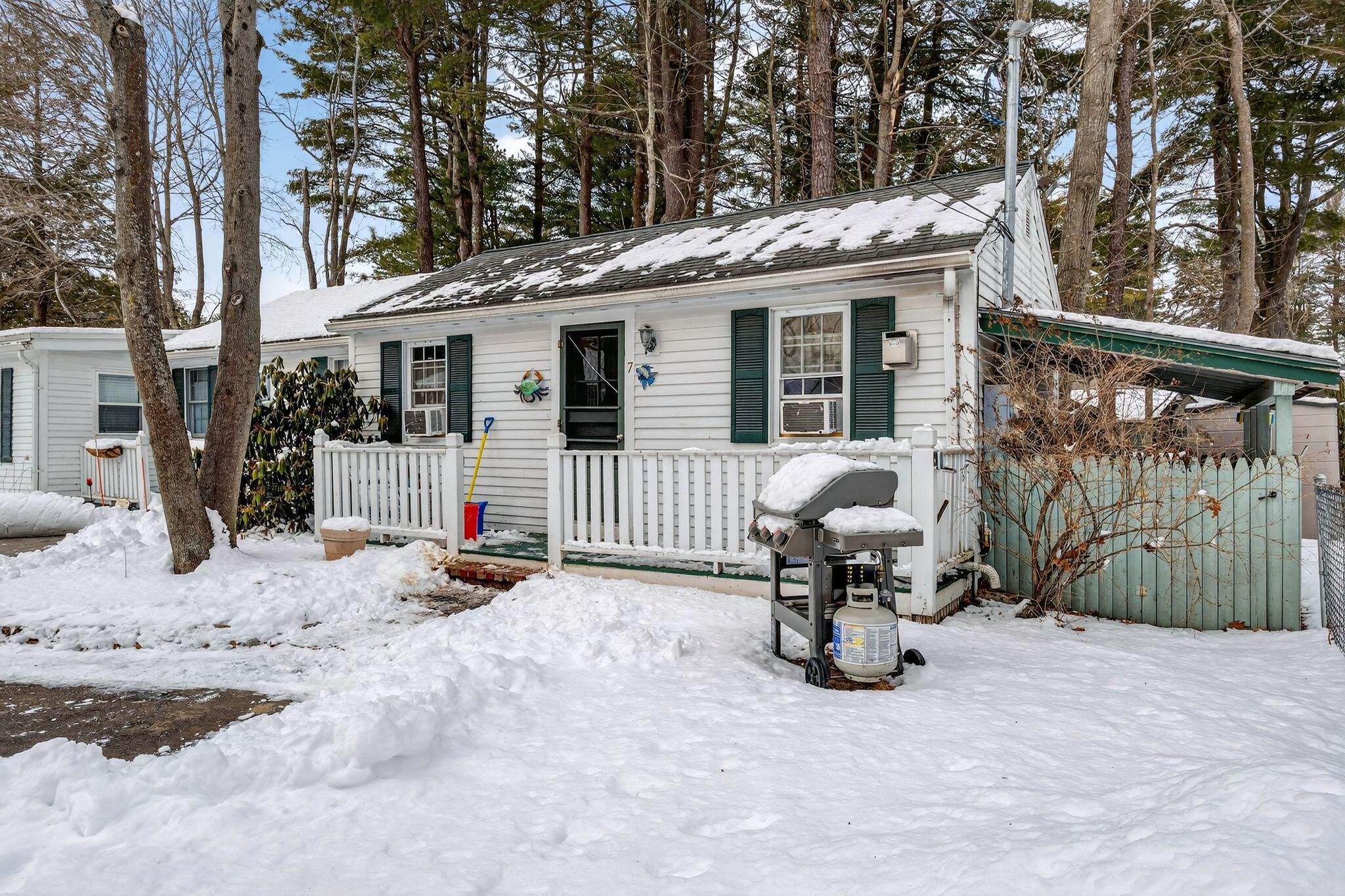 488 Main Street, Unit 7 Ogunquit, ME 03907 - Photo 2 of 34 488 Main Street, Unit 7, Ogunquit, Maine