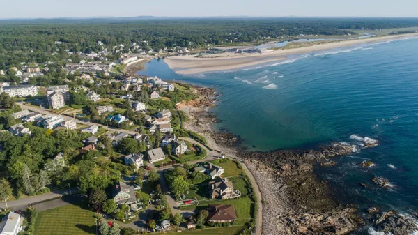 $399,900 | 488 Main Street, Unit 7, Ogunquit, ME 03907