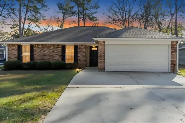 $2,200 | 212 Beech Street, Covington, LA 70433