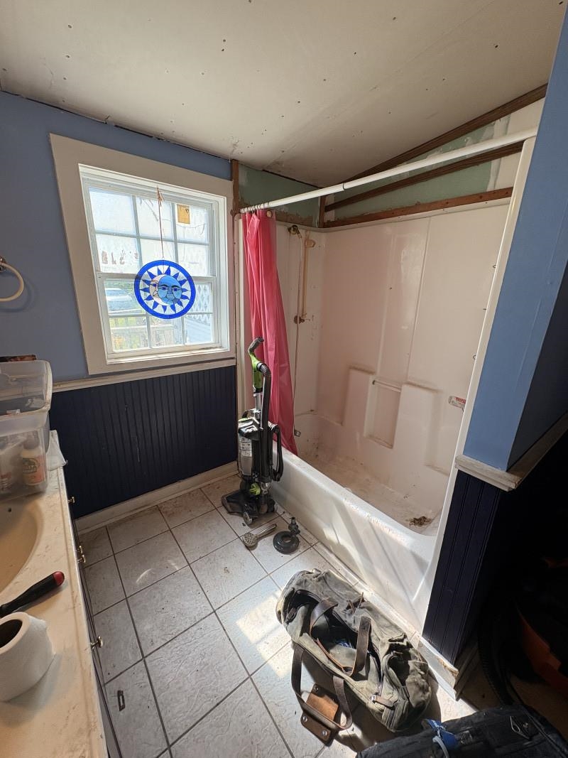 5249 Big Oak Road South St. Augustine, FL 32095 - Photo 16 of 20 a room with furniture and a window
