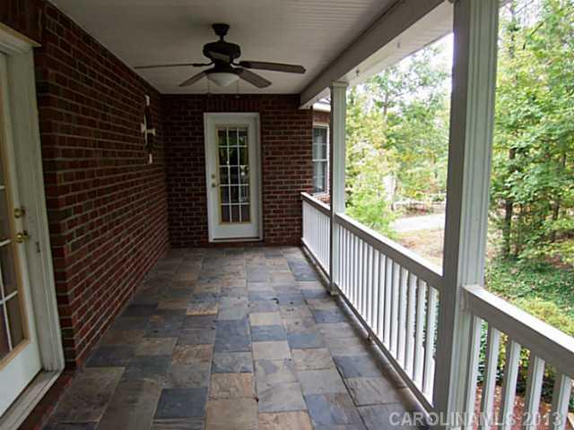 1423 Doe Ridge Lane Fort Mill, SC 29715 - Photo 2 of 16 Gallery Image 2