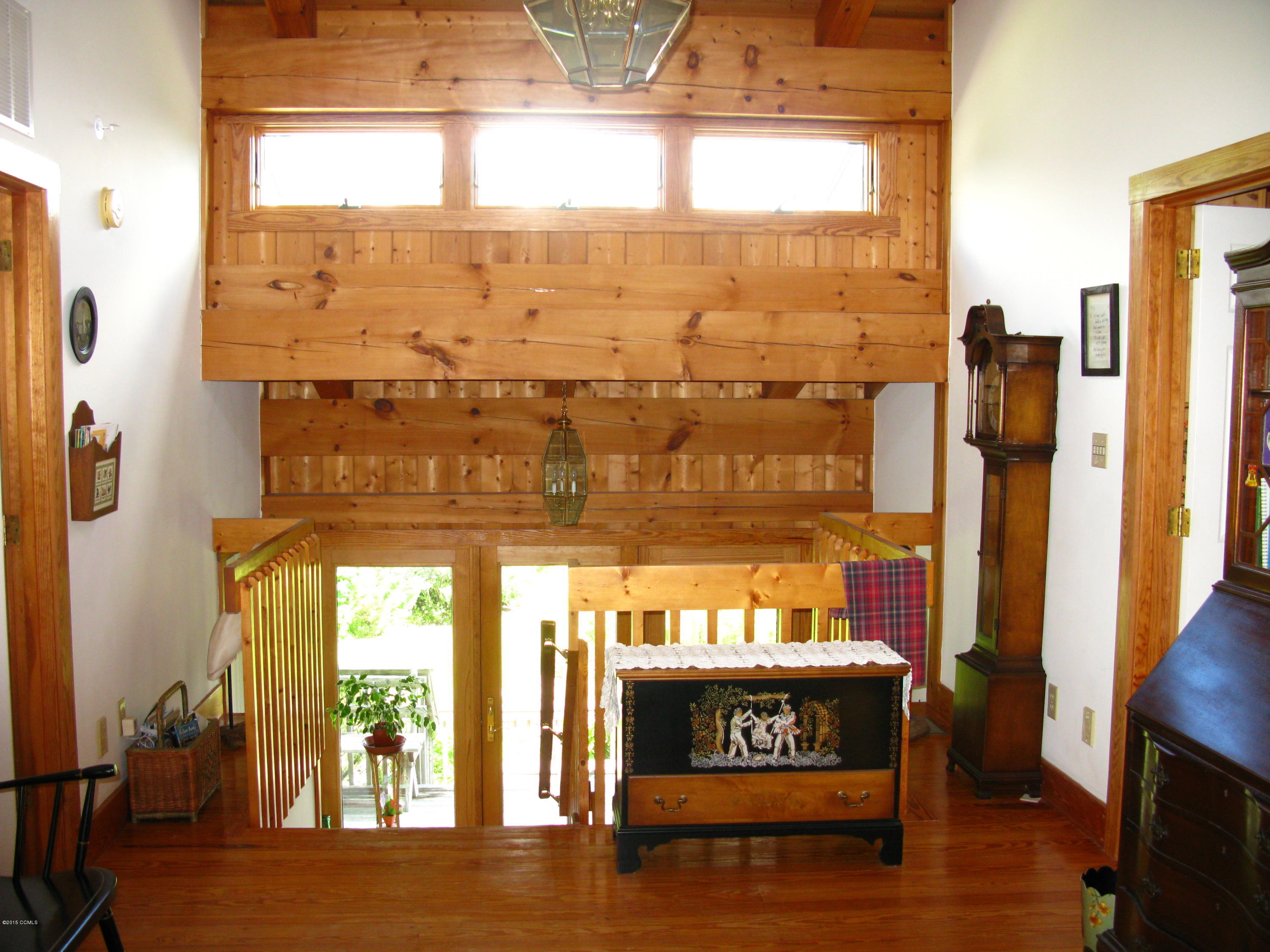 963 Osprey Point Road Beaufort, NC 28516 - Photo 16 of 32 View of Foyer