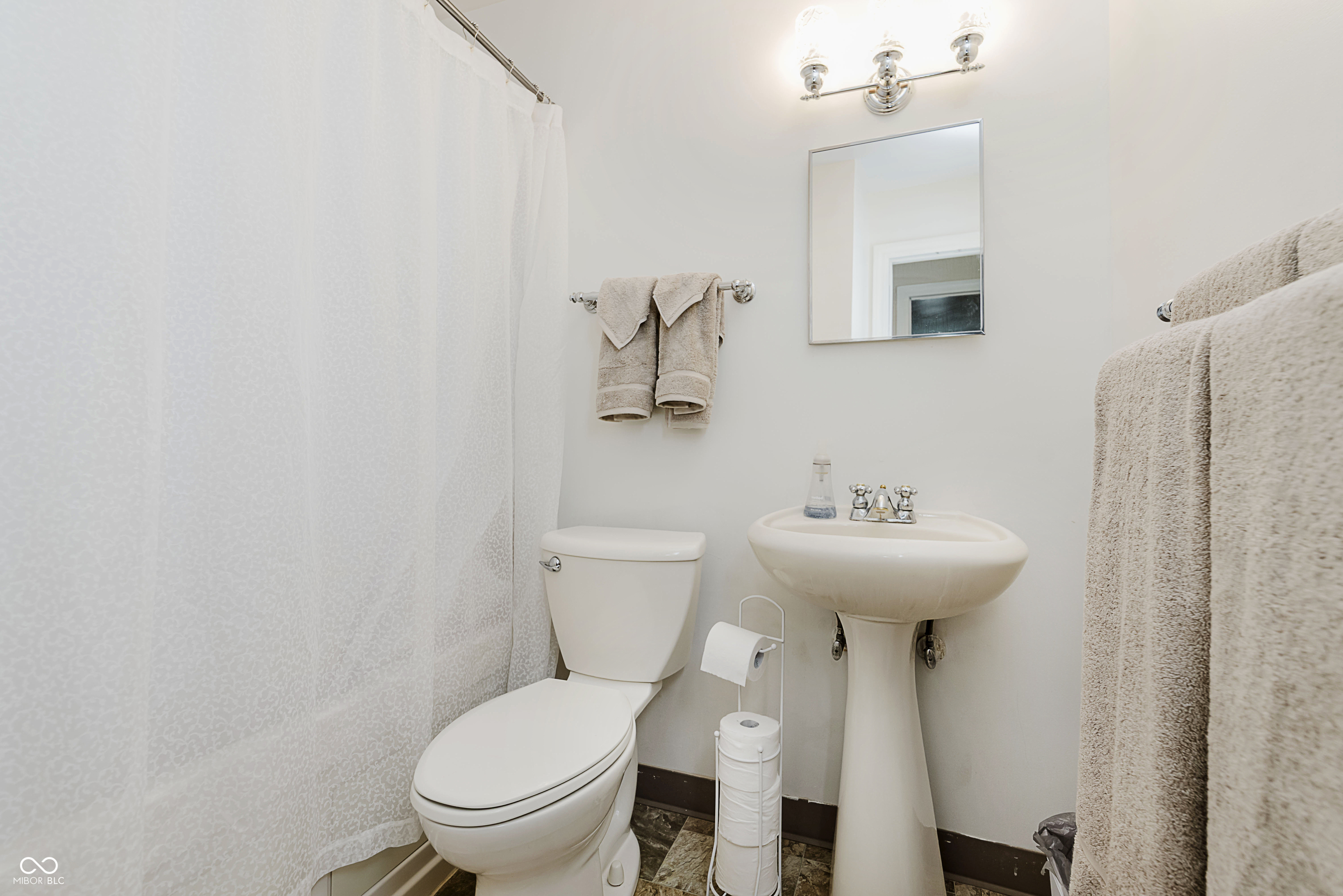 3980 Richelieu Road Indianapolis, IN 46226 - Photo 23 of 27