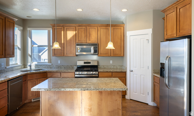 1420 Firelight Way Sandy, UT 84092 - Photo 9 of 40