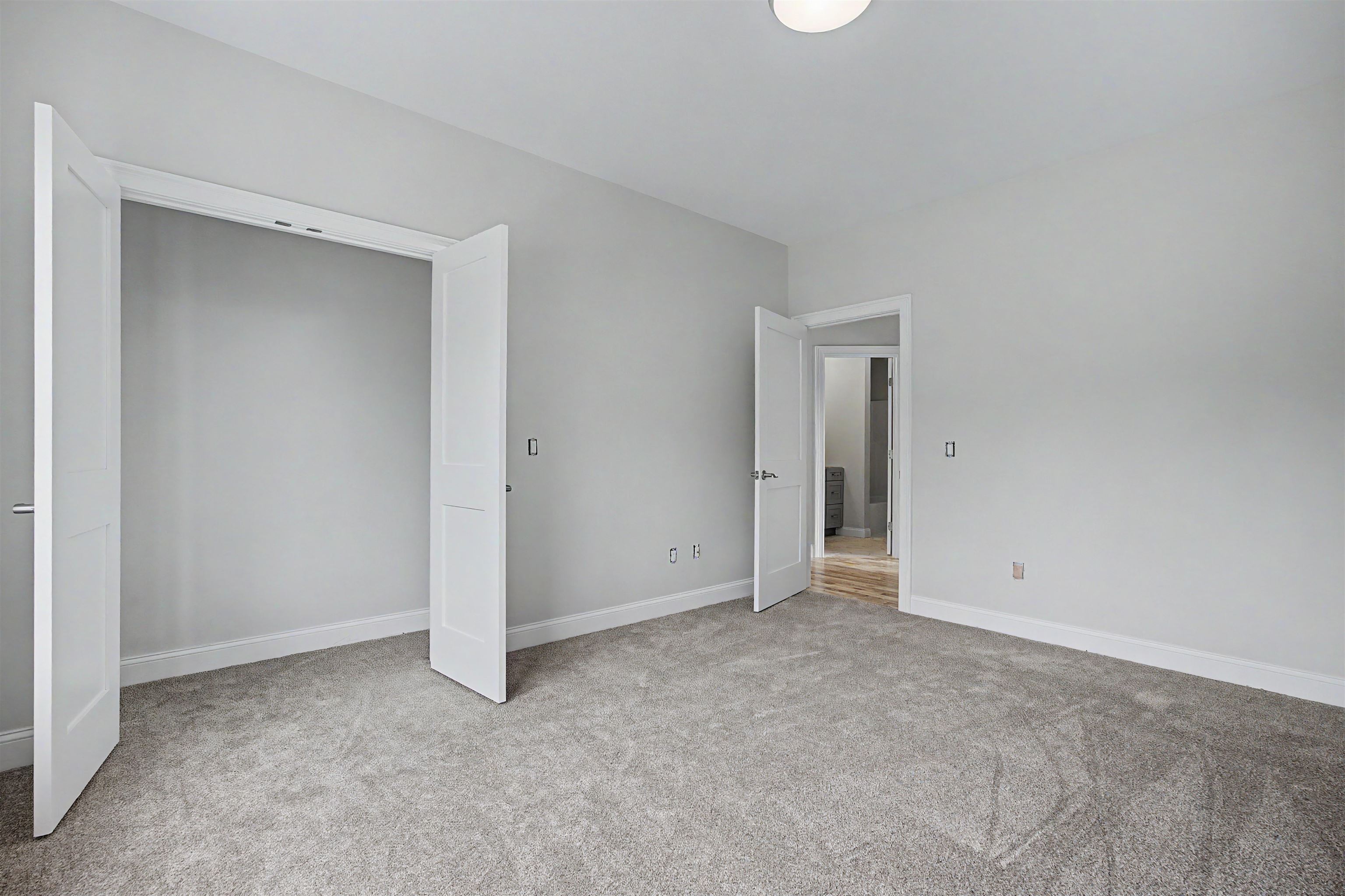 131 Merrimack Street Hooksett, NH 03106 - Photo 25 of 31