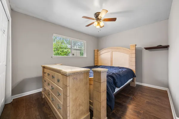 $1,900 | 15303 Tonya Drive, Houston, TX 77060