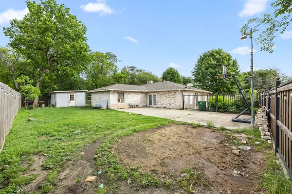 $1,900 | 15303 Tonya Drive, Houston, TX 77060