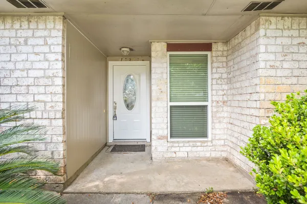 $1,900 | 15303 Tonya Drive, Houston, TX 77060