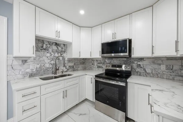 $1,900 | 15303 Tonya Drive, Houston, TX 77060