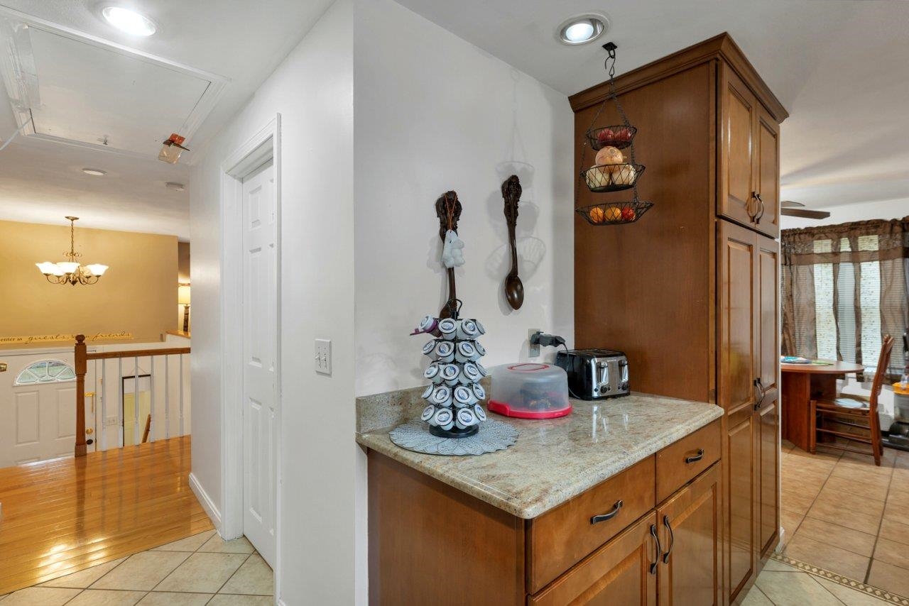 14 North Salem Road, Unit A Hampstead, NH 03841 - Photo 12 of 39