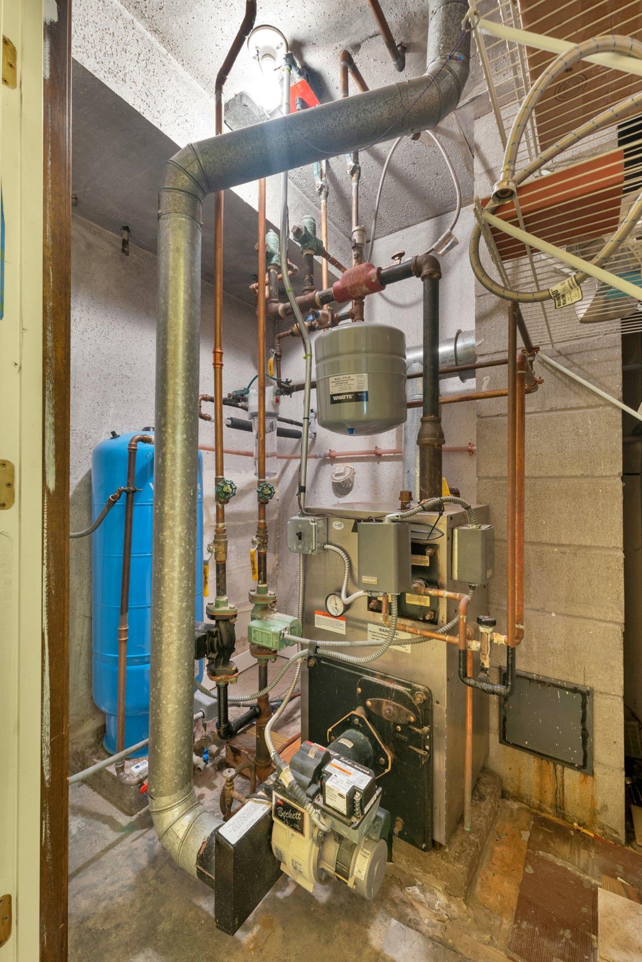 14 North Salem Road, Unit A Hampstead, NH 03841 - Photo 35 of 39