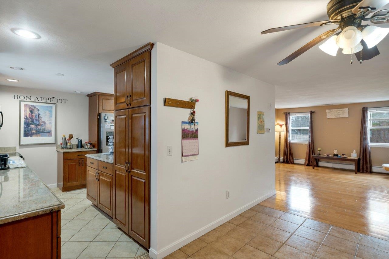 14 North Salem Road, Unit A Hampstead, NH 03841 - Photo 10 of 39