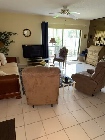 a view of a livingroom with furniture