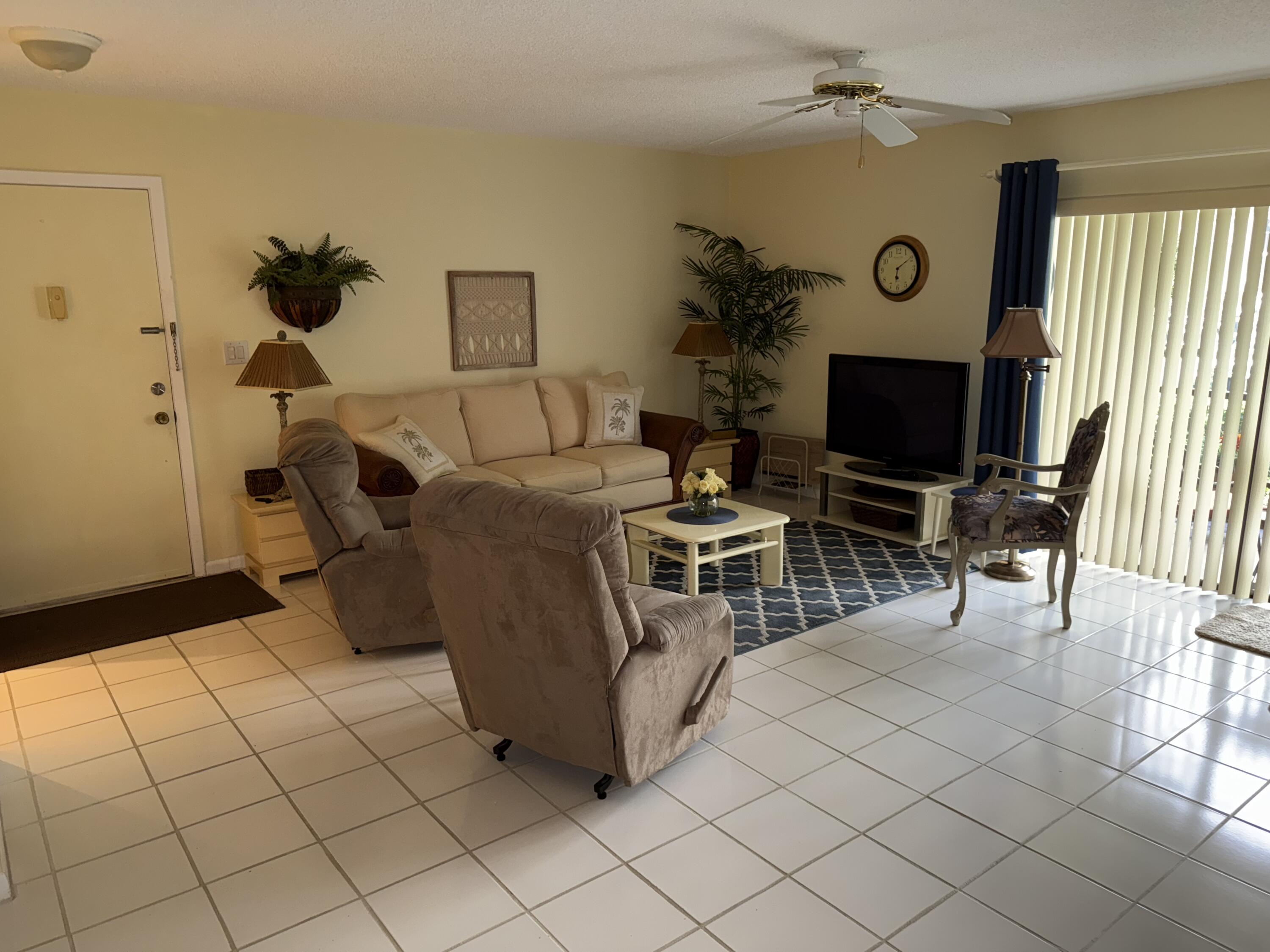 147 Deer Creek Boulevard, Unit 402 Deerfield Beach, FL 33442 - Photo 22 of 81 IMG_2571