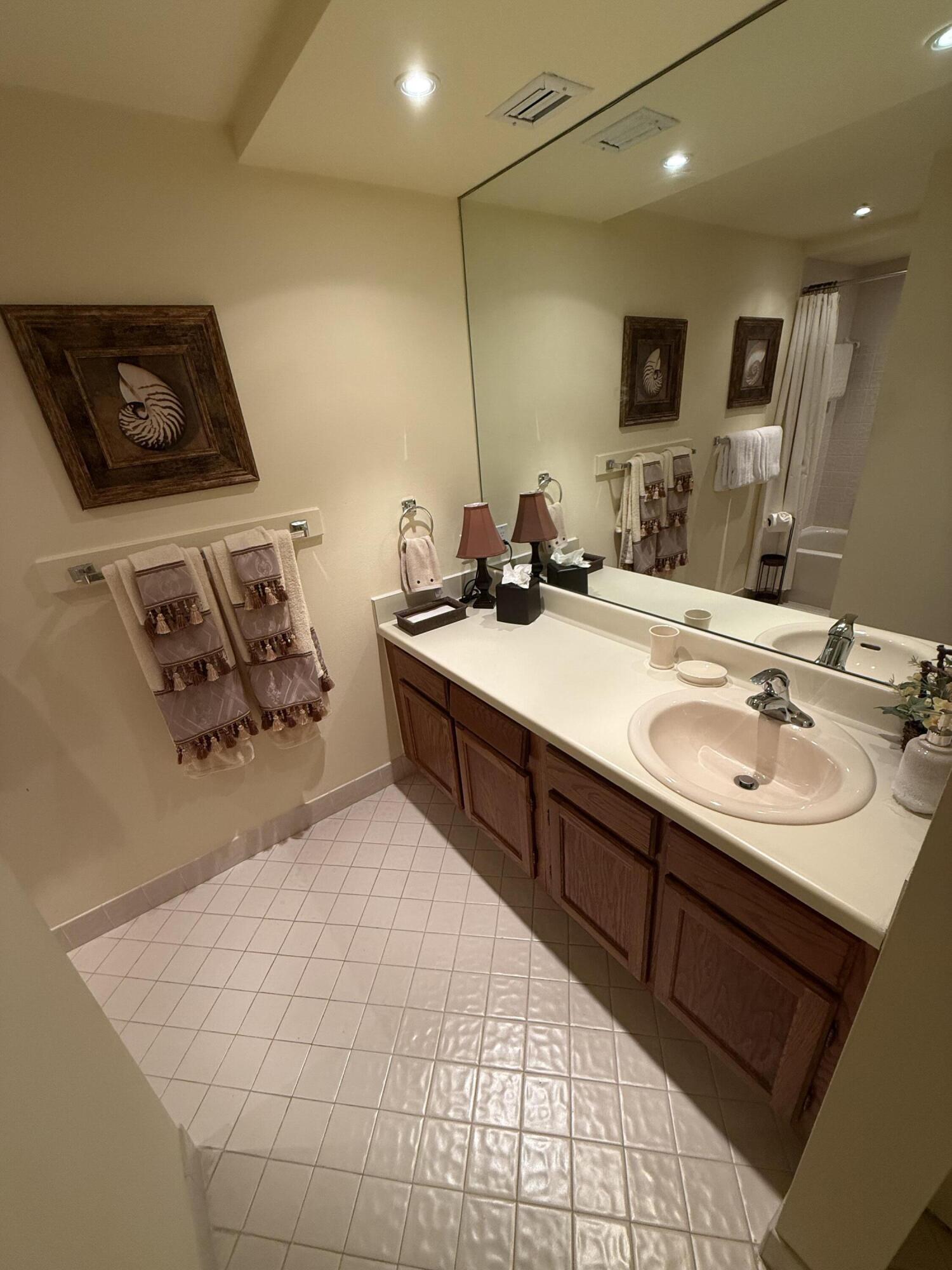 147 Deer Creek Boulevard, Unit 402 Deerfield Beach, FL 33442 - Photo 26 of 81 IMG_2537