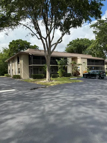 $320,000 | 147 Deer Creek Boulevard, Unit 402, Deerfield Beach, FL 33442