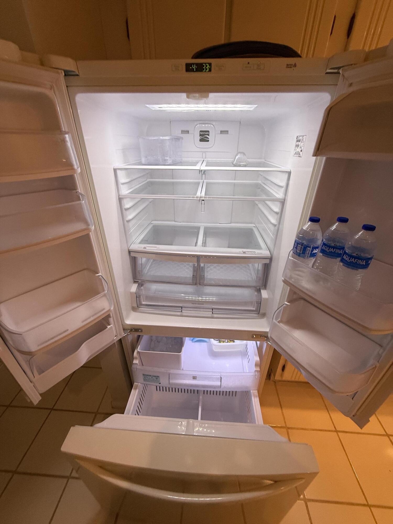 147 Deer Creek Boulevard, Unit 402 Deerfield Beach, FL 33442 - Photo 10 of 81 IMG_2546