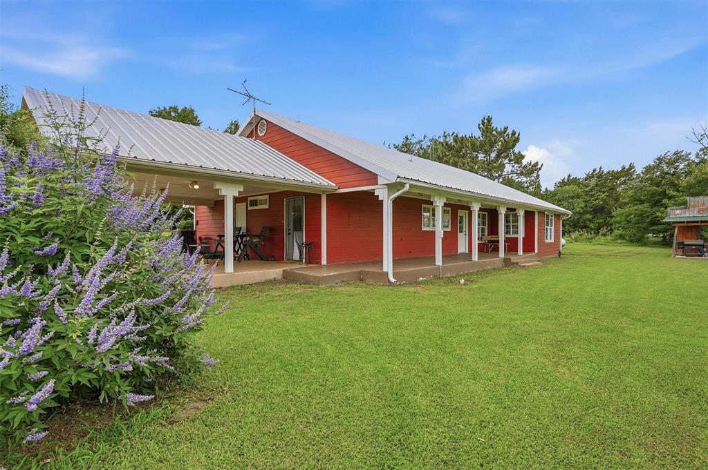 905 Crawford Road Sadler, TX 76264 - Photo 25 of 40 Beautiful back porch