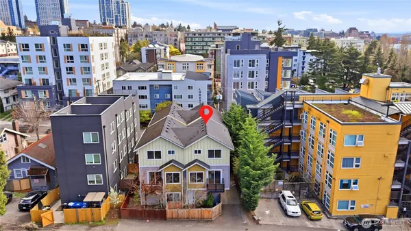$585,000 | 4037 7th Avenue Northeast, Unit A, Seattle, WA 98105