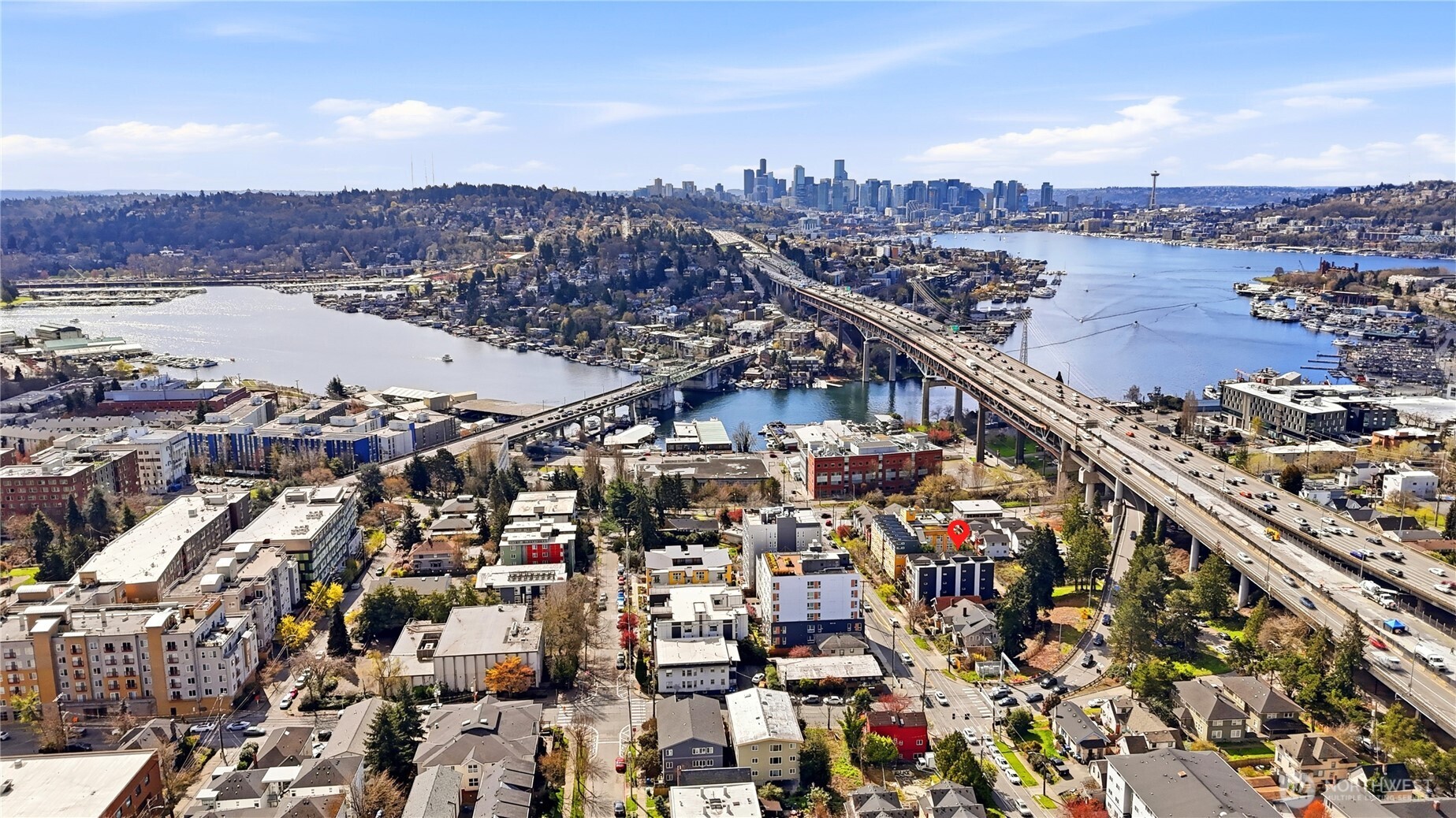 4037 7th Avenue Northeast, Unit A Seattle, WA 98105 - Photo 31 of 35 a city view