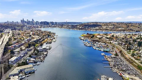 $585,000 | 4037 7th Avenue Northeast, Unit A, Seattle, WA 98105