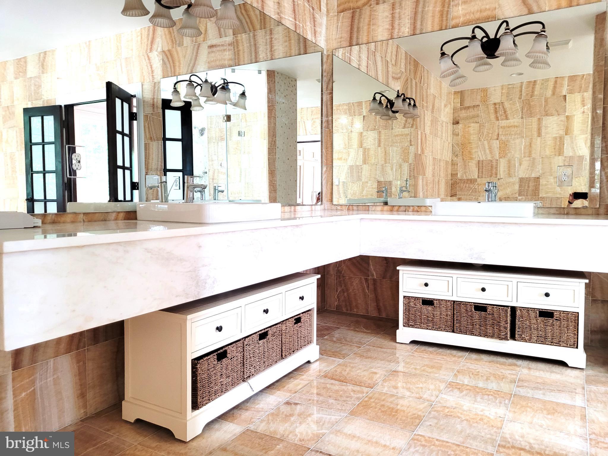 3617 Chain Bridge Road Fairfax, VA 22030 - Photo 57 of 83 Master Bathroom