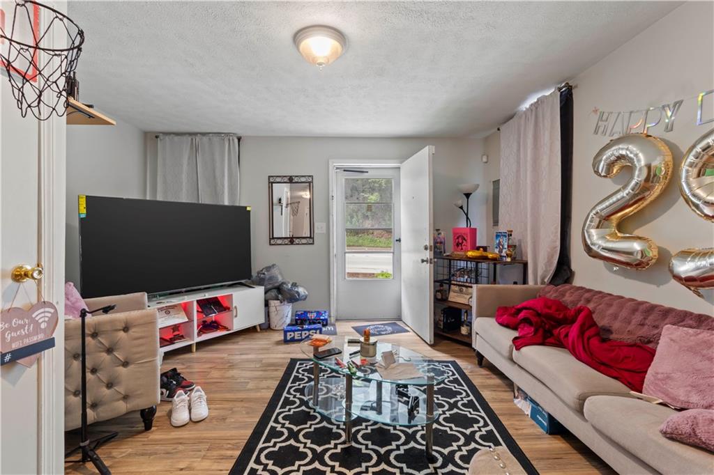 711-713 Mifflin Road Pittsburgh, PA 15207 - Photo 10 of 27 Gallery Image 10