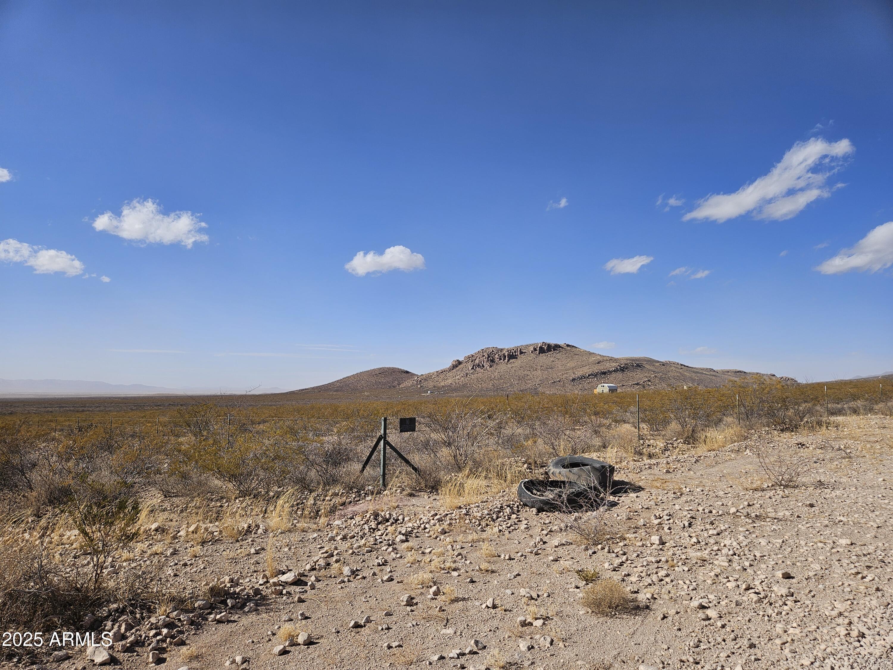 7258 North Wayfarer Road, Unit 120 Douglas, AZ 85607 - Photo 45 of 48 Property line