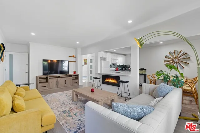 $8,500 | 10915 Ayres Avenue, Los Angeles, CA 90064