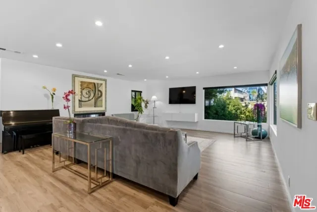 $8,500 | 10915 Ayres Avenue, Los Angeles, CA 90064