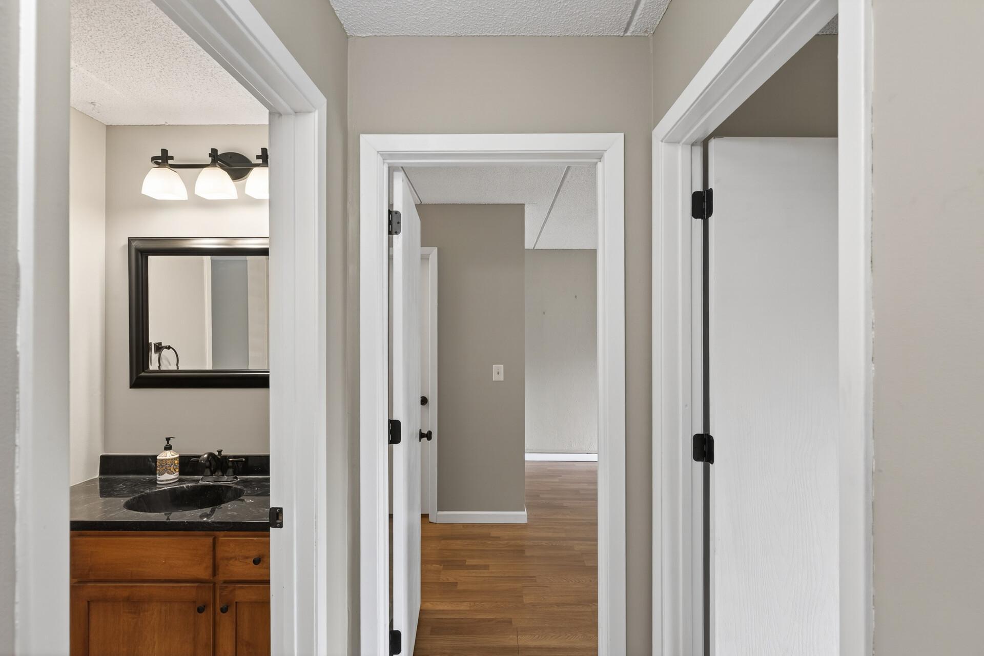 10501 Cedar Lake Road, Unit 318 Minnetonka, MN 55305 - Photo 16 of 48