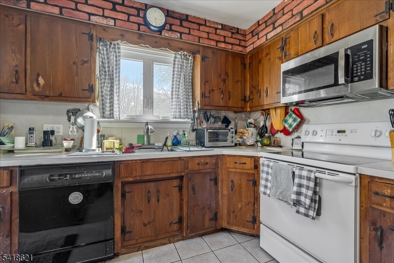 25 Millbrook Road New Vernon, NJ 07976 - Photo 8 of 20