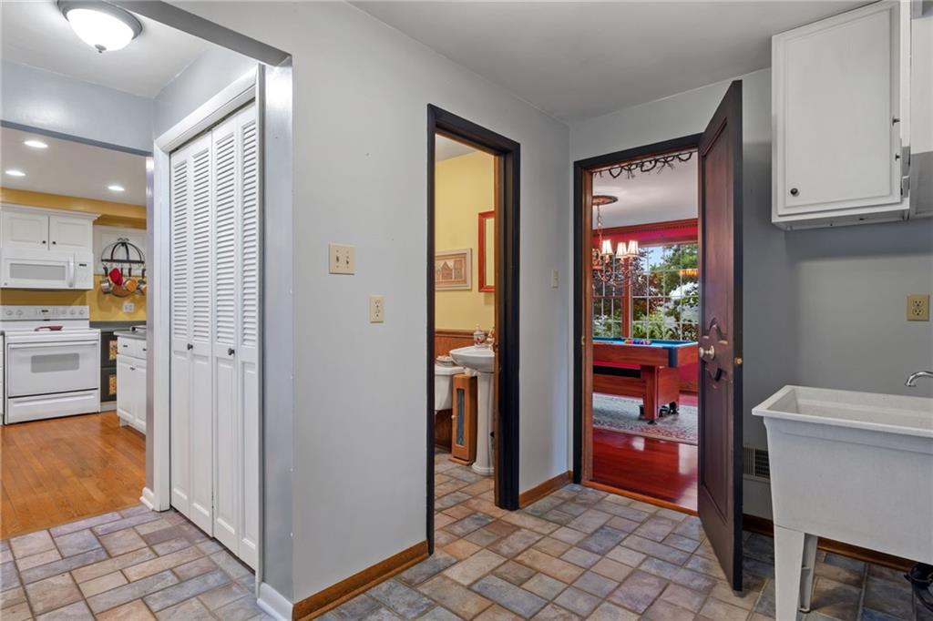 9610 Fox Road Pittsburgh, PA 15237 - Photo 27 of 47