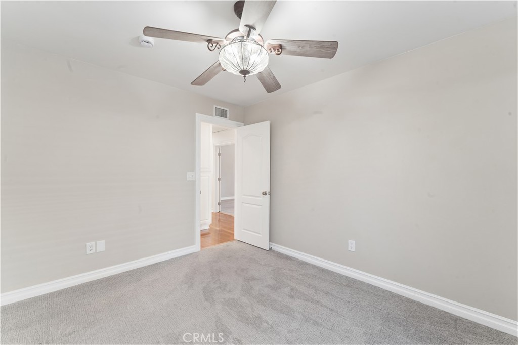 24302 Vista Ridge Drive Valencia, CA 91355 - Photo 25 of 36
