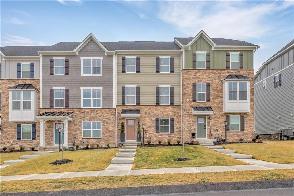 4902 Spruce Road Gibsonia, PA 15044 - Photo 1 of 28 Gallery Image 1