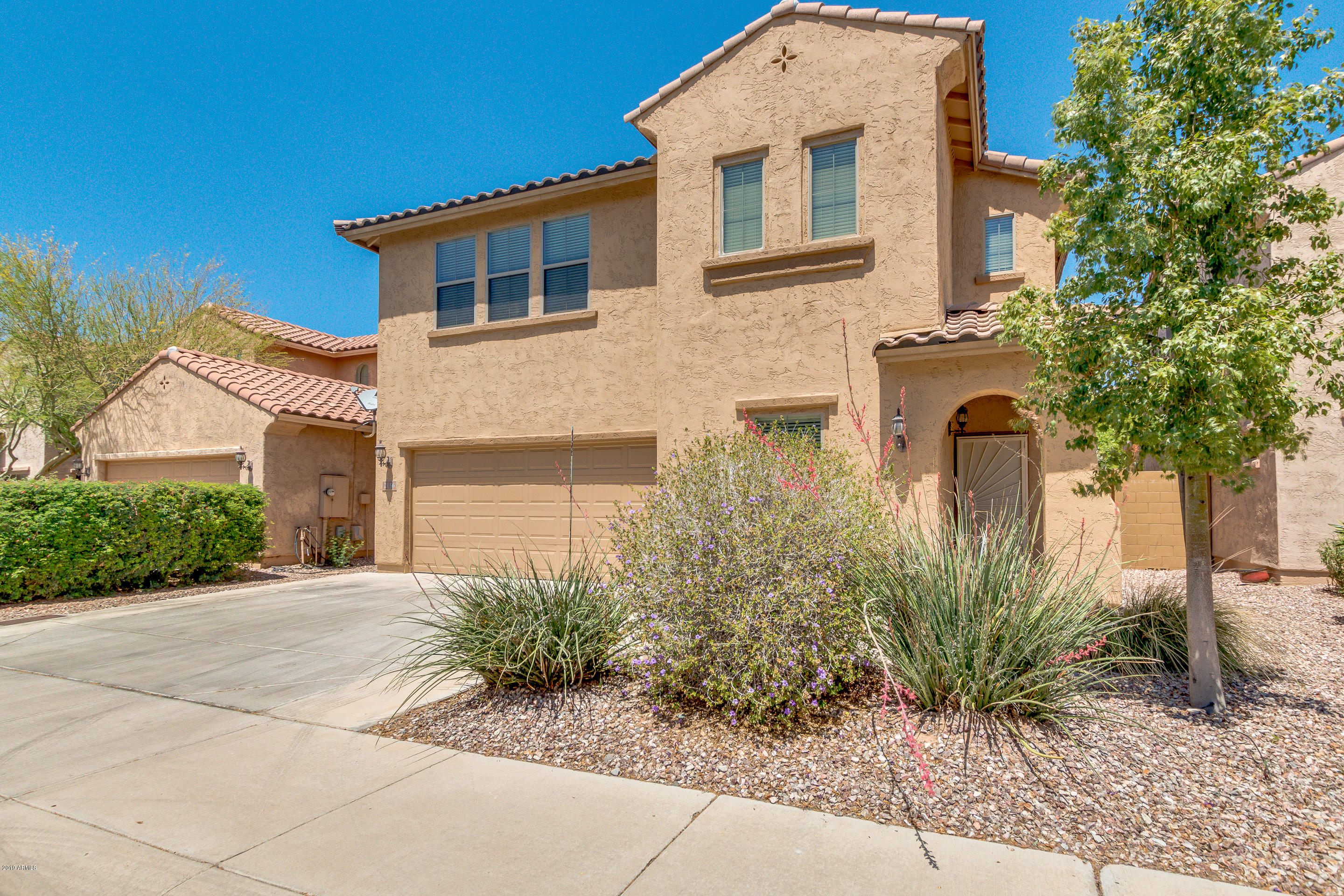 2156 West Kathleen Road Phoenix, AZ 85023 - Photo 3 of 60 03-Kathleen
