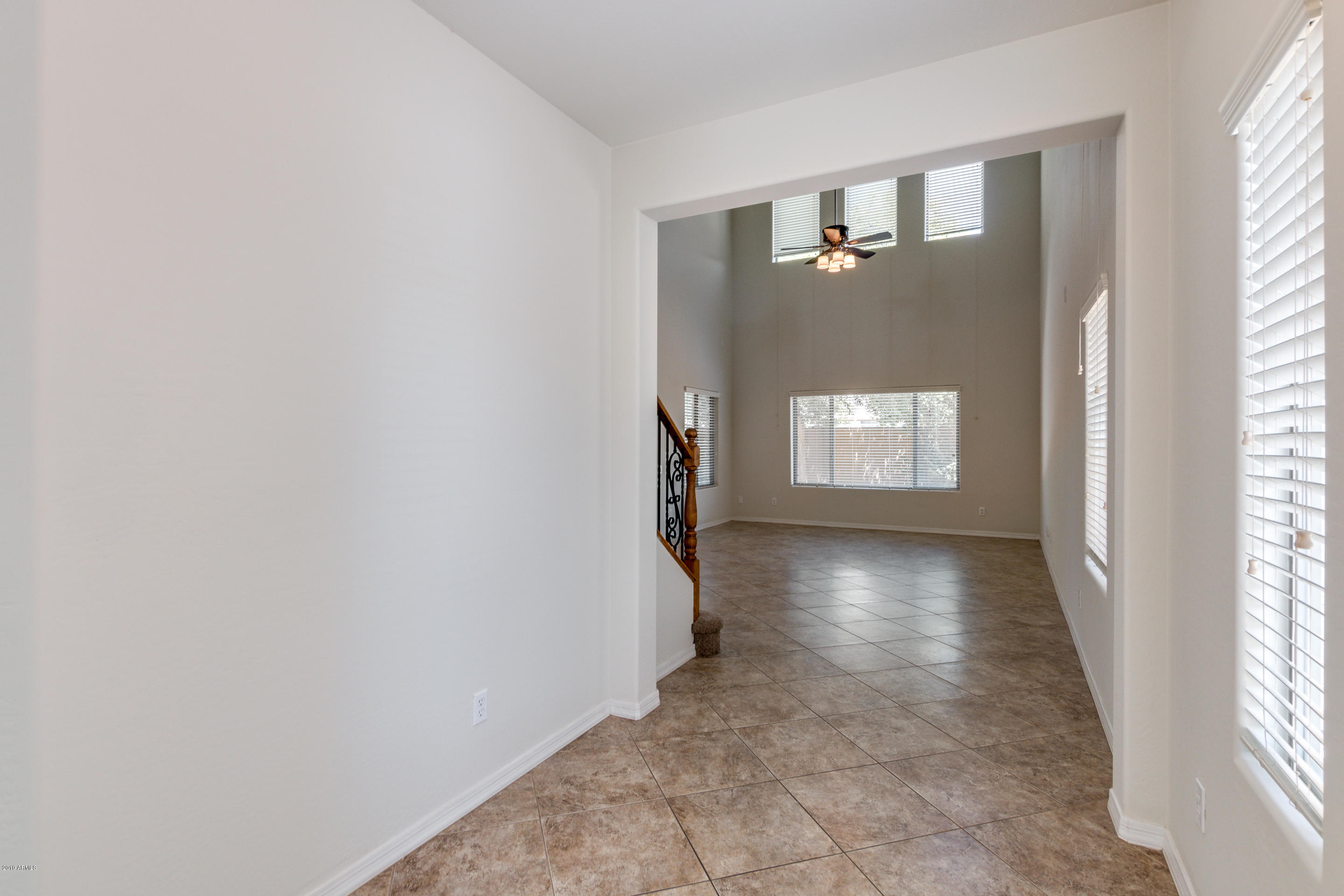 2156 West Kathleen Road Phoenix, AZ 85023 - Photo 6 of 60 06-Kathleen