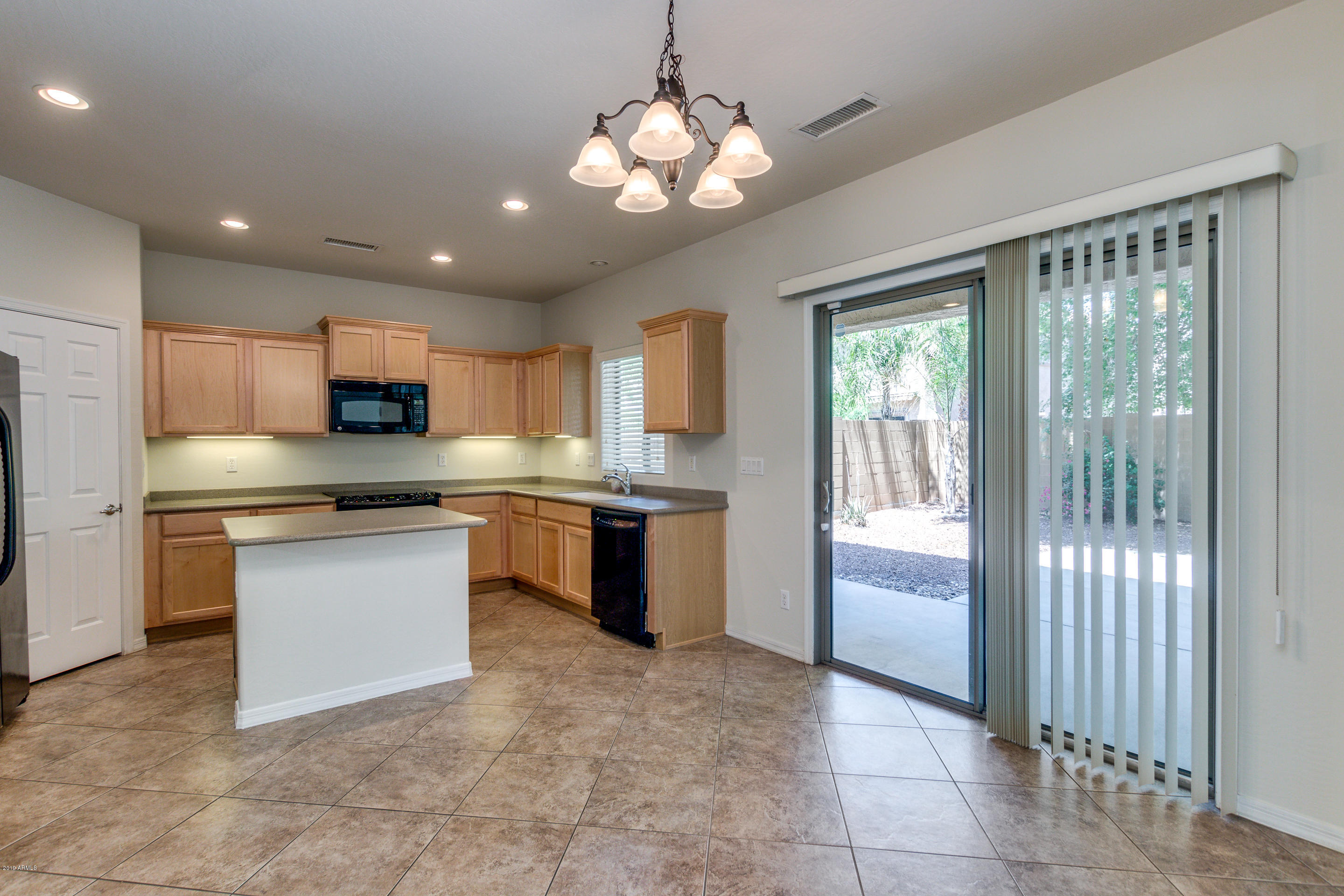 2156 West Kathleen Road Phoenix, AZ 85023 - Photo 9 of 60 10-Kathleen