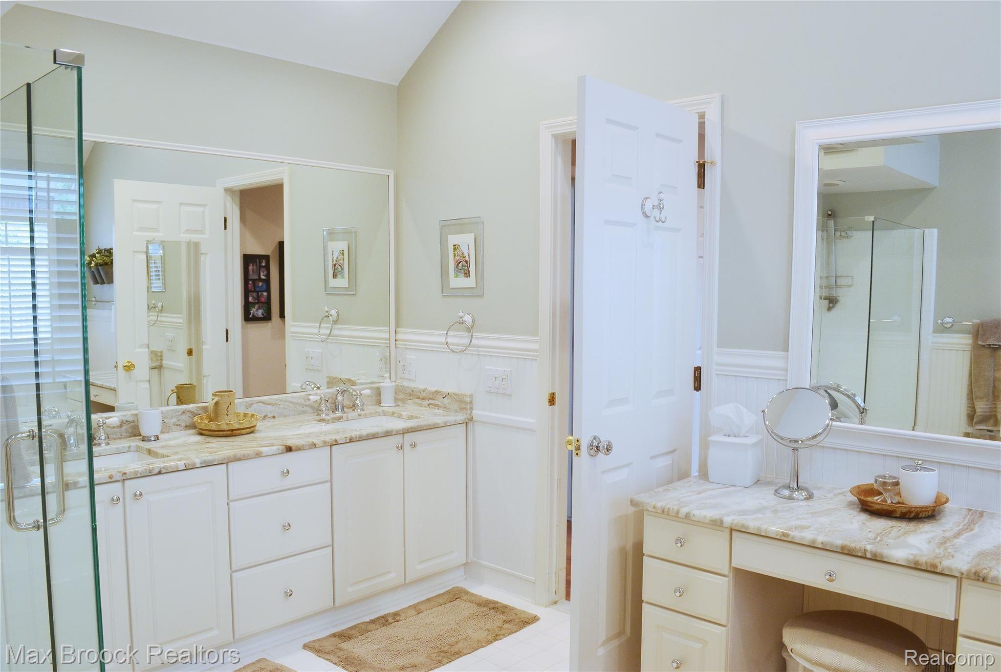 3795 Warwick Drive Rochester, MI 48309 - Photo 27 of 51 UPDATED MASTER BATH WITH DOUBLE SINKS, VANITY, GLASS SHOWER